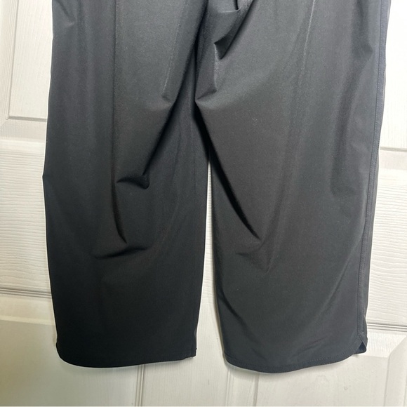 T by Talbots Black Capri Pants Relaxed Fit - Picture 9 of 12